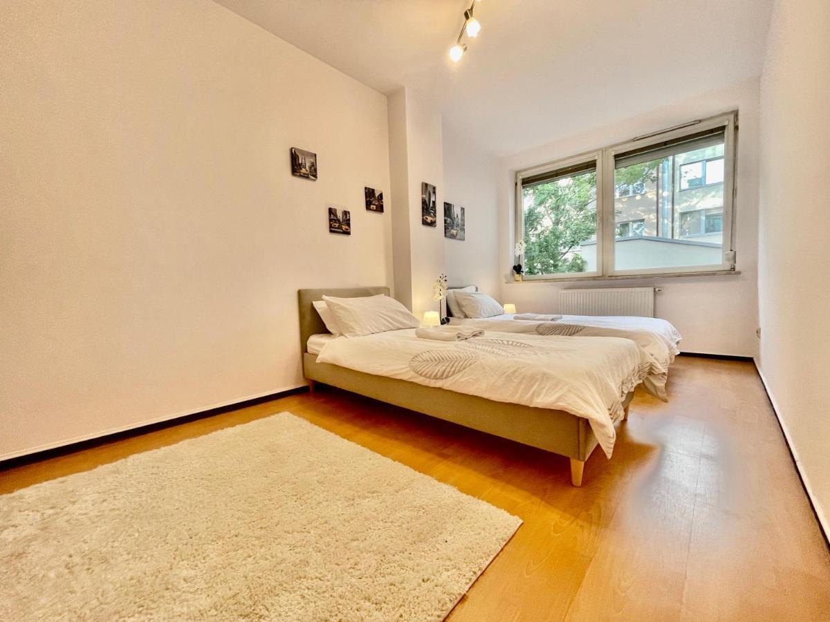 Warsaw Concierge Wola Ratusz Apartment ภายนอก รูปภาพ