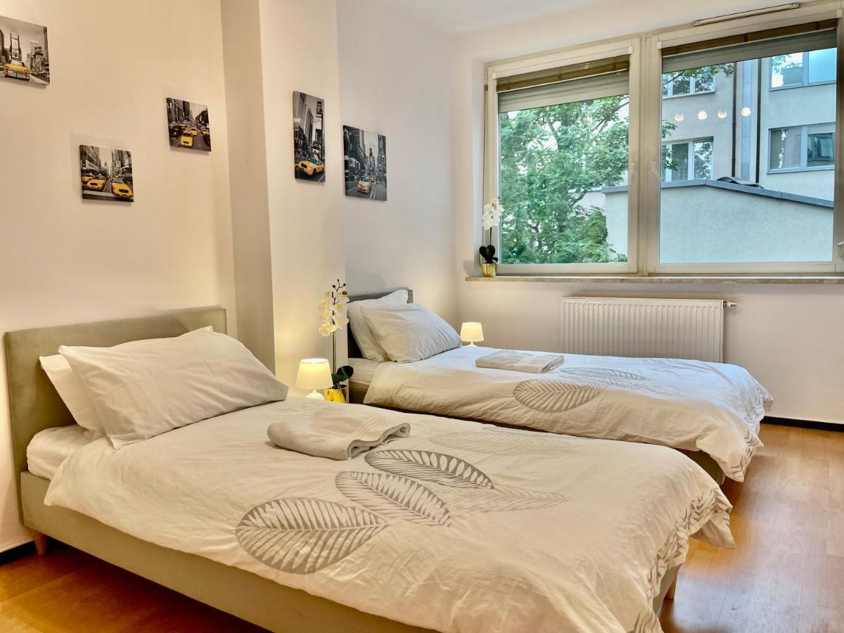 Warsaw Concierge Wola Ratusz Apartment ภายนอก รูปภาพ